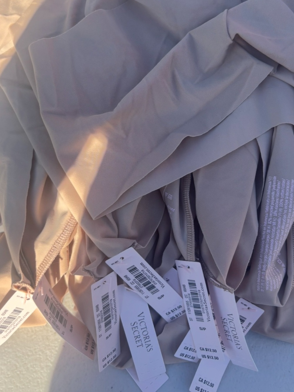 Victoria's Secret Blush/Nude Lingerie Assortment “no show” S